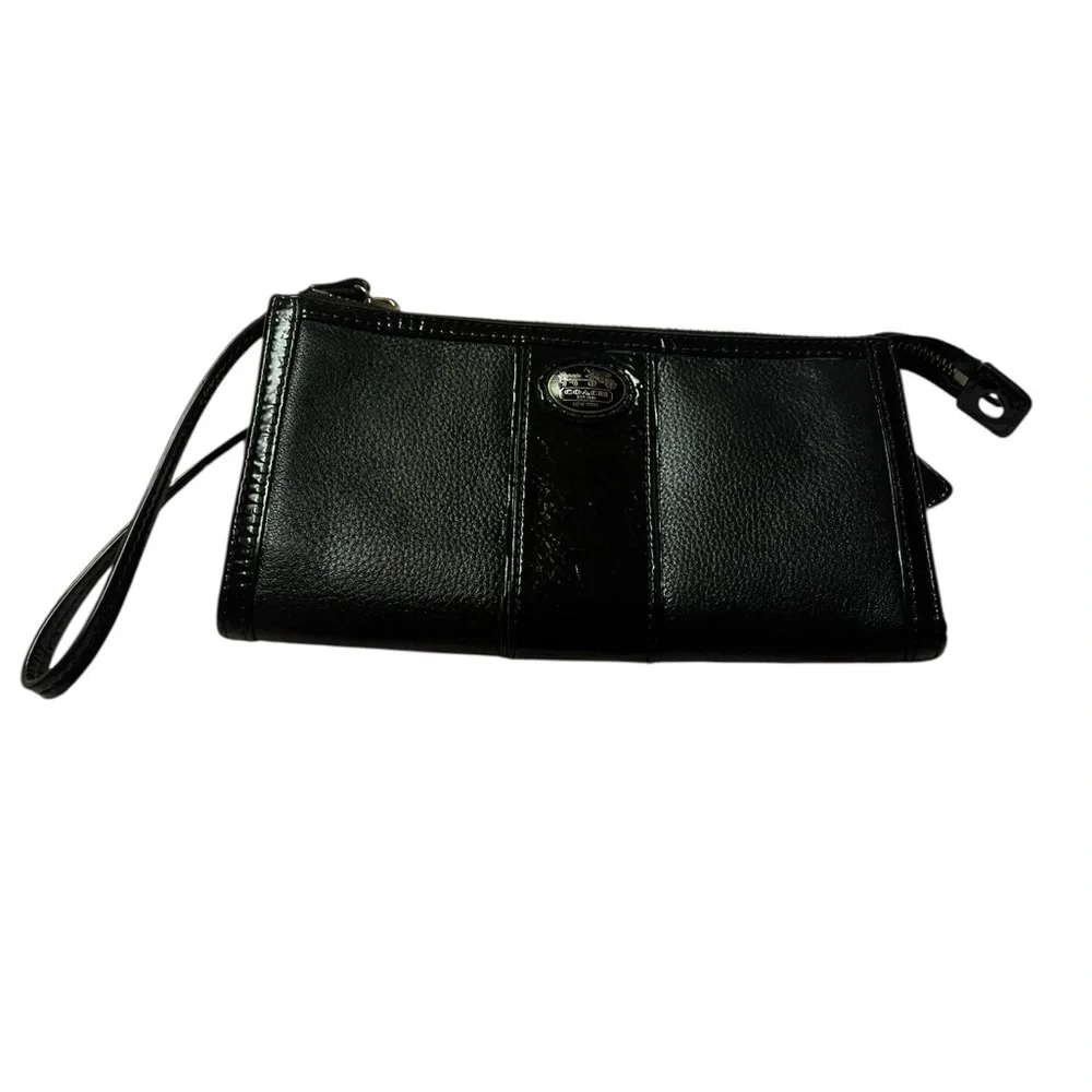 Coach Black Leather Wallet with patent leather Finish